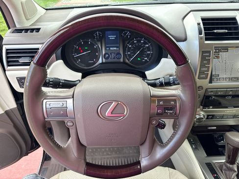 Used 2019 Lexus GX 460 Premium w/ Premium Package AWD/4WD image 17