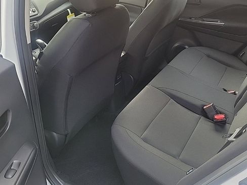 Certified 2025 Nissan Kicks Play S image 18