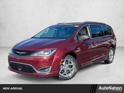 Used 2018 Chrysler Pacifica Limited w/ Advanced Safetytec Group