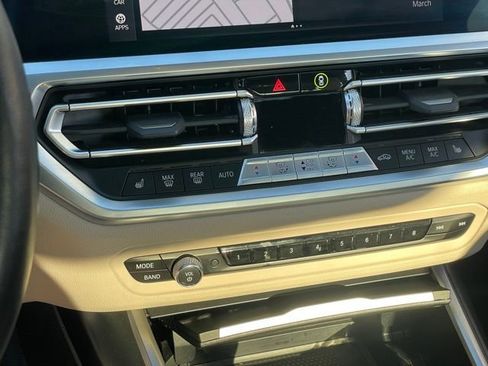 Used 2022 BMW 430i xDrive Coupe w/ Premium Package image 18