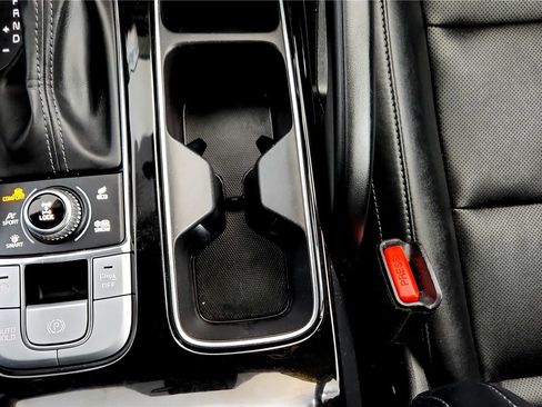 Used 2022 Kia Telluride S image 35