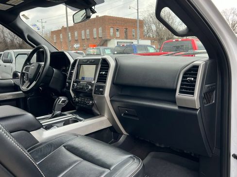 Used 2019 Ford F150 Lariat image 19