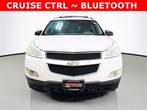 Used 2011 Chevrolet Traverse LS image 3