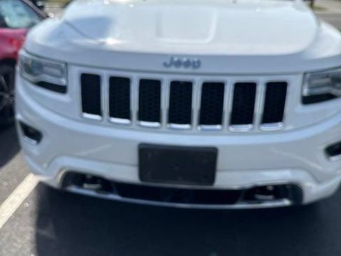 Used 2016 Jeep Grand Cherokee Overland w/ Advanced Technology Group AWD/4WD image 6