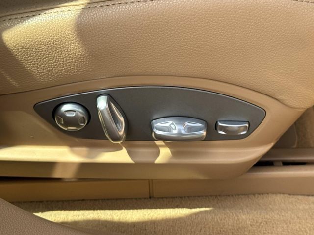 Used 2014 Porsche Panamera S RWD image 35