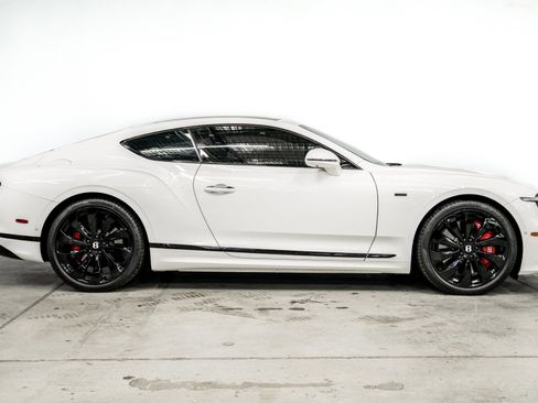Used 2025 Bentley Continental GT AWD/4WD image 34