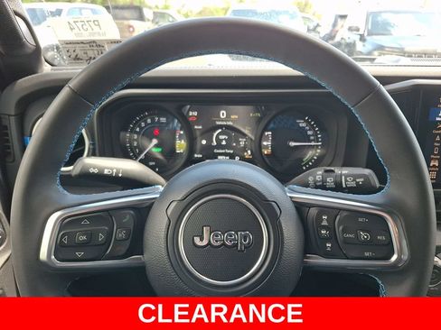 Used 2024 Jeep Wrangler High Altitude AWD/4WD image 20