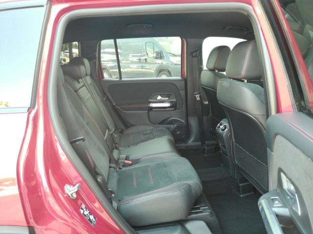 Used 2022 Mercedes-Benz GLB 250 image 23