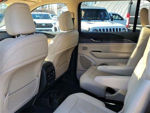 Used 2021 Jeep Grand Cherokee L Limited w/ Trailer Tow Group (B) image 13