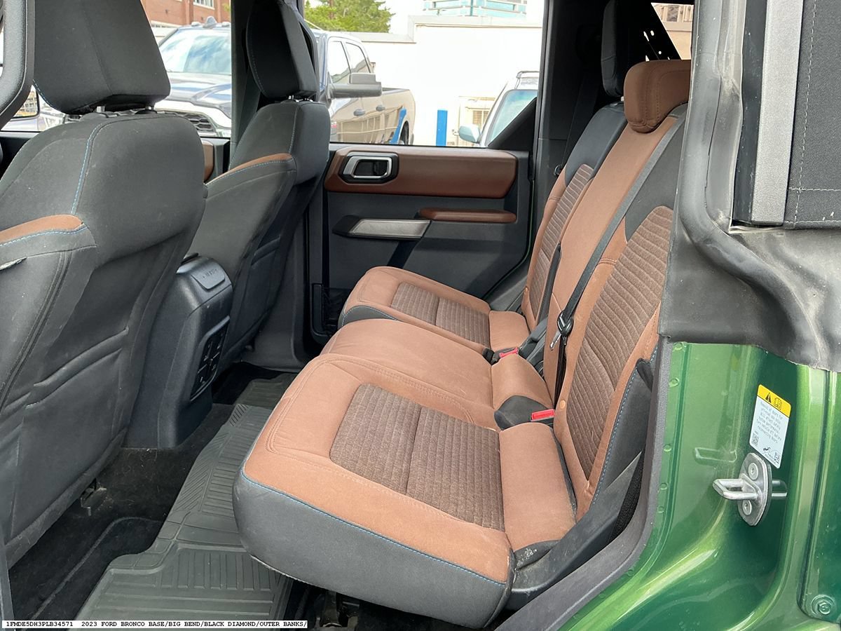 Used 2023 Ford Bronco Outer Banks w/ Sasquatch Package AWD/4WD image 10