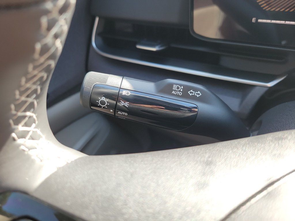New 2027 Kia Carnival EX FWD image 28