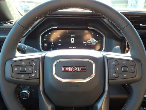 New 2026 GMC Sierra 1500 AT4 w/ AT4 Premium Package AWD/4WD image 17