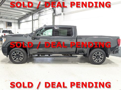 Used 2020 GMC Sierra 2500 AT4 w/ AT4 Premium Package AWD/4WD image 6