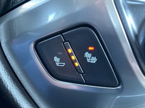 Used 2018 Chevrolet Silverado 1500 LT w/ All Star Edition image 24