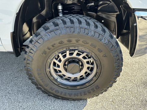 Used 2024 RAM 3500 Tradesman w/ Chrome Appearance Group image 12