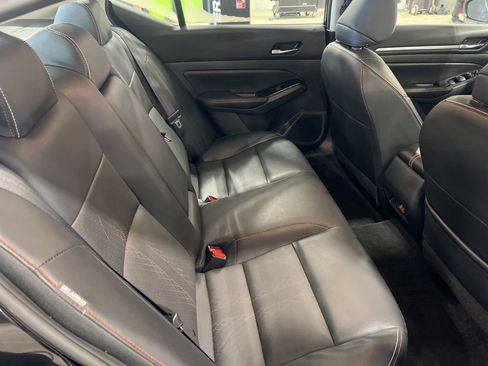 Certified 2024 Nissan Altima 2.5 SR w/ SR Premium Package image 15