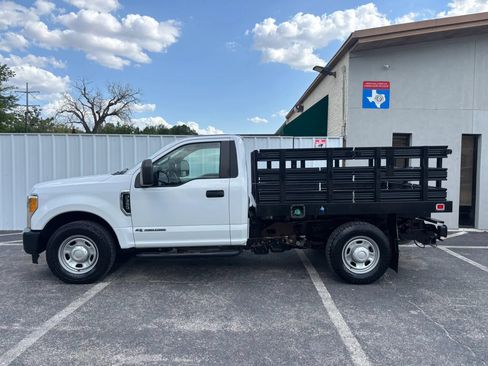 Used 2017 Ford F350 XL RWD image 2