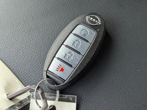 Used 2026 Nissan Frontier PRO-4X w/ Pro-4x Convenience Package AWD/4WD image 27