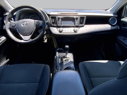 Used 2014 Toyota RAV4 XLE AWD/4WD image 14
