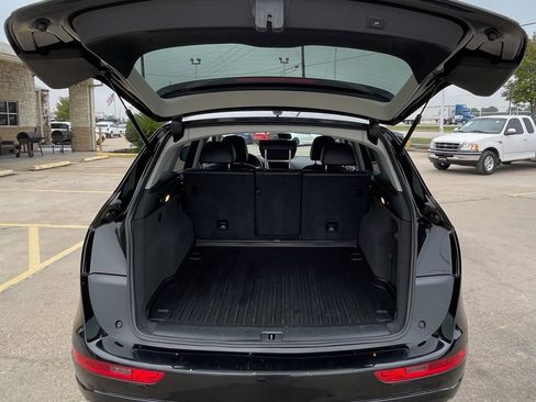 Used 2017 Audi Q5 2.0T Premium image 12