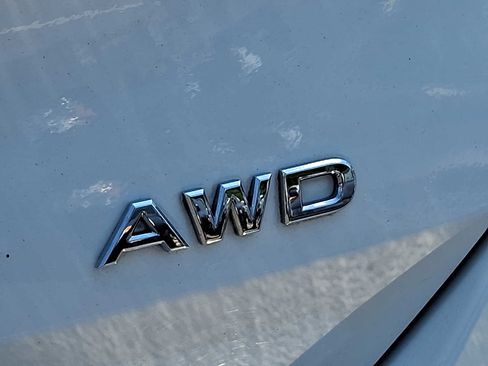 Used 2016 Nissan Rogue S AWD/4WD image 31