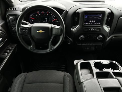 Used 2024 Chevrolet Silverado 1500 Custom image 13