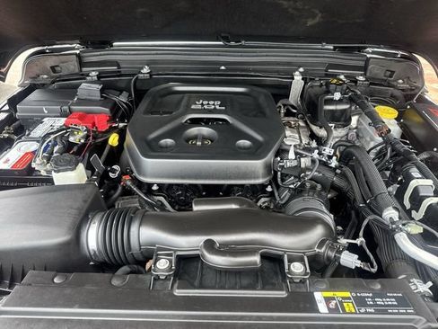 Used 2020 Jeep Wrangler Sport AWD/4WD image 30
