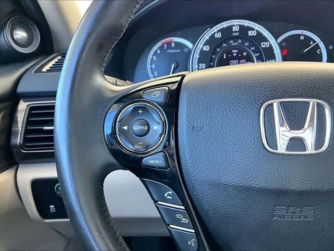 Used 2016 Honda Accord EX-L image 10