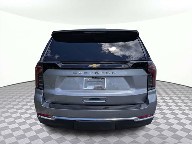 Used 2025 Chevrolet Suburban LS AWD/4WD image 5