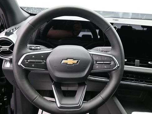 New 2026 Chevrolet Equinox LT FWD image 39