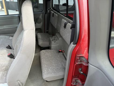 Used 2005 GMC Canyon SL w/ Comfort Convenience Package image 20