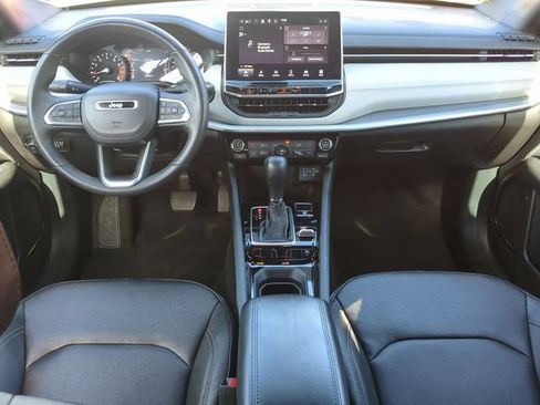 Used 2025 Jeep Compass Limited AWD/4WD image 14