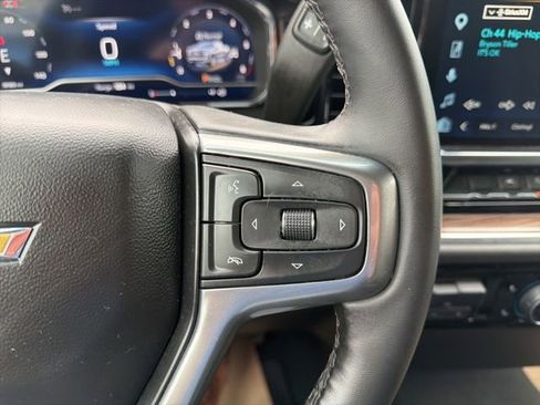 Used 2025 Chevrolet Silverado 1500 LT AWD/4WD image 24