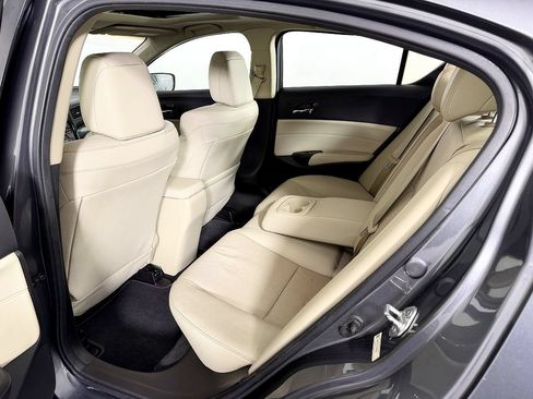 Used 2014 Acura ILX w/ Technology Package FWD image 34
