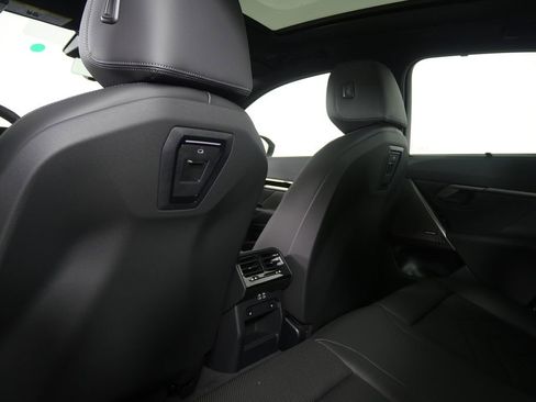 New 2026 BMW 530i w/ Executive Package image 17