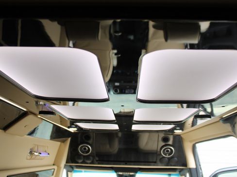 Used 2023 Mercedes-Benz Sprinter 3500 image 33