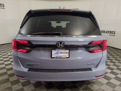 Certified 2024 Honda Odyssey Sport image 5