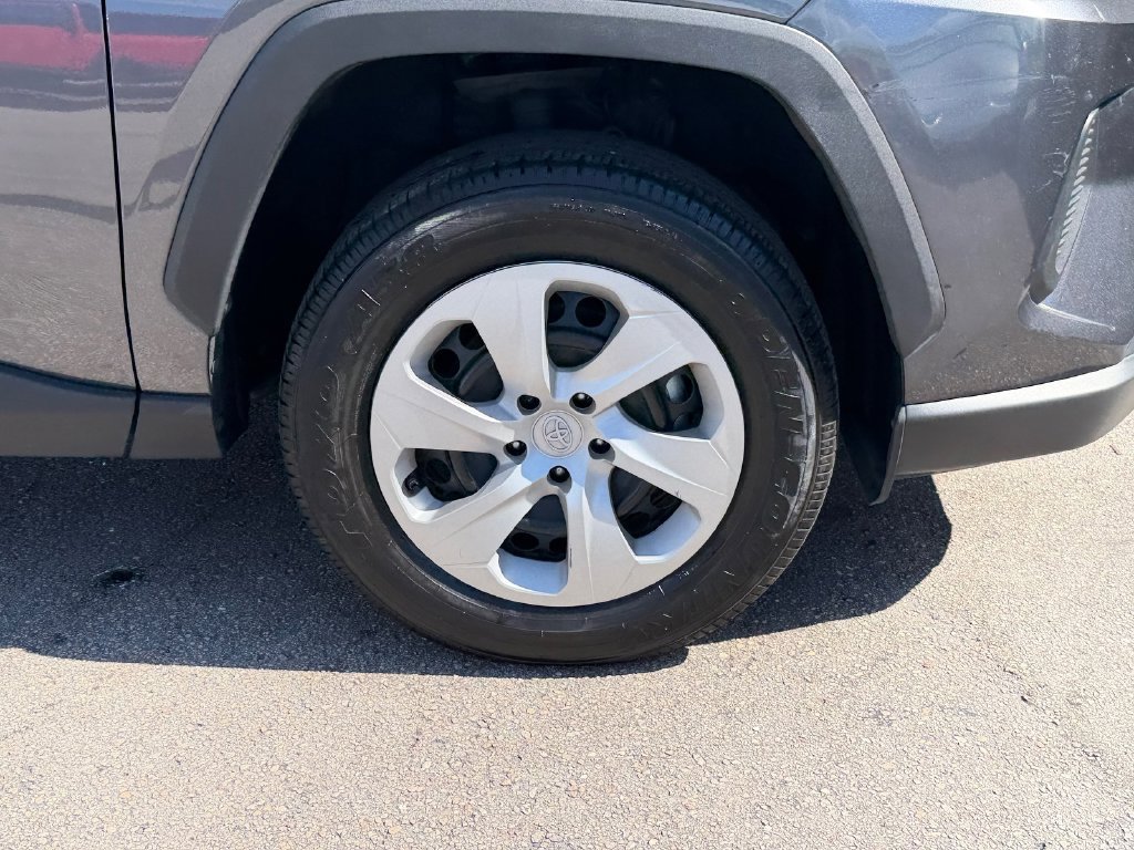 Used 2025 Toyota RAV4 LE FWD image 9