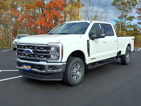 New 2026 Ford F350 Lariat w/ Lariat Premium Package image 3