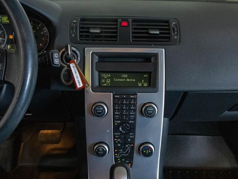 Used 2011 Volvo C30 T5 w/ Preferred Pkg image 5