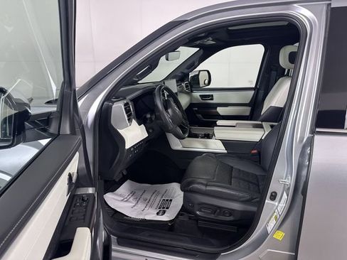 Used 2022 Toyota Tundra Capstone AWD/4WD image 19
