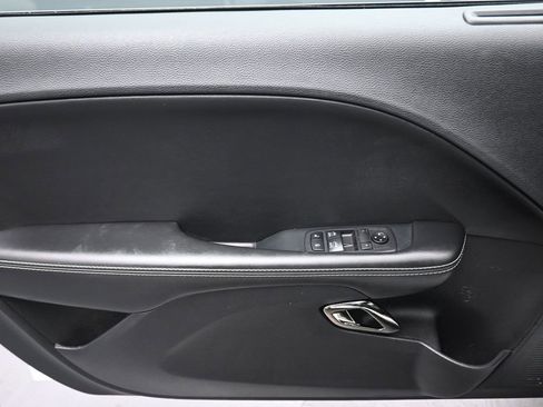 Used 2019 Dodge Challenger SRT Hellcat Redeye image 10