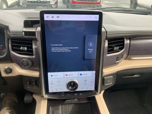 Used 2022 Ford Expedition Platinum image 15