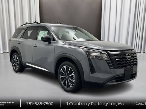 New 2026 Nissan Pathfinder Platinum AWD/4WD image 3