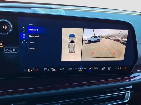 Used 2026 Chevrolet Traverse RS image 15