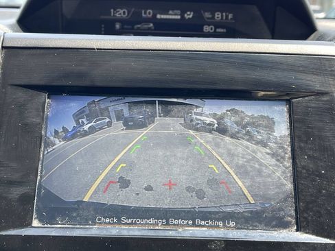 Used 2023 Subaru Forester Premium AWD/4WD image 34