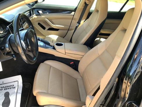 Used 2015 Porsche Panamera w/ Premium Package RWD image 25