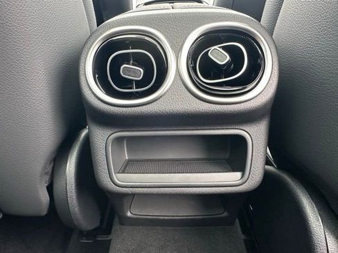 Used 2026 Mercedes-Benz GLC 300 4MATIC image 23