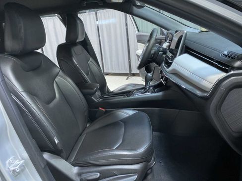 Used 2024 Jeep Compass Limited AWD/4WD image 14