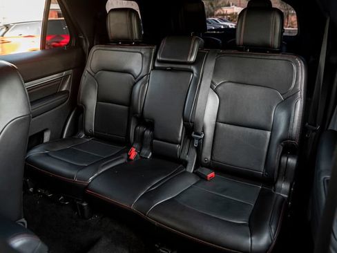 Used 2018 Ford Explorer Sport AWD/4WD image 33